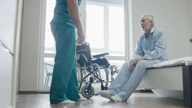 Cuidador acompanhante hospitalar