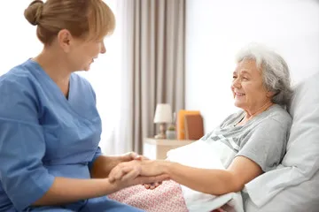 Cuidador para pessoas de cama